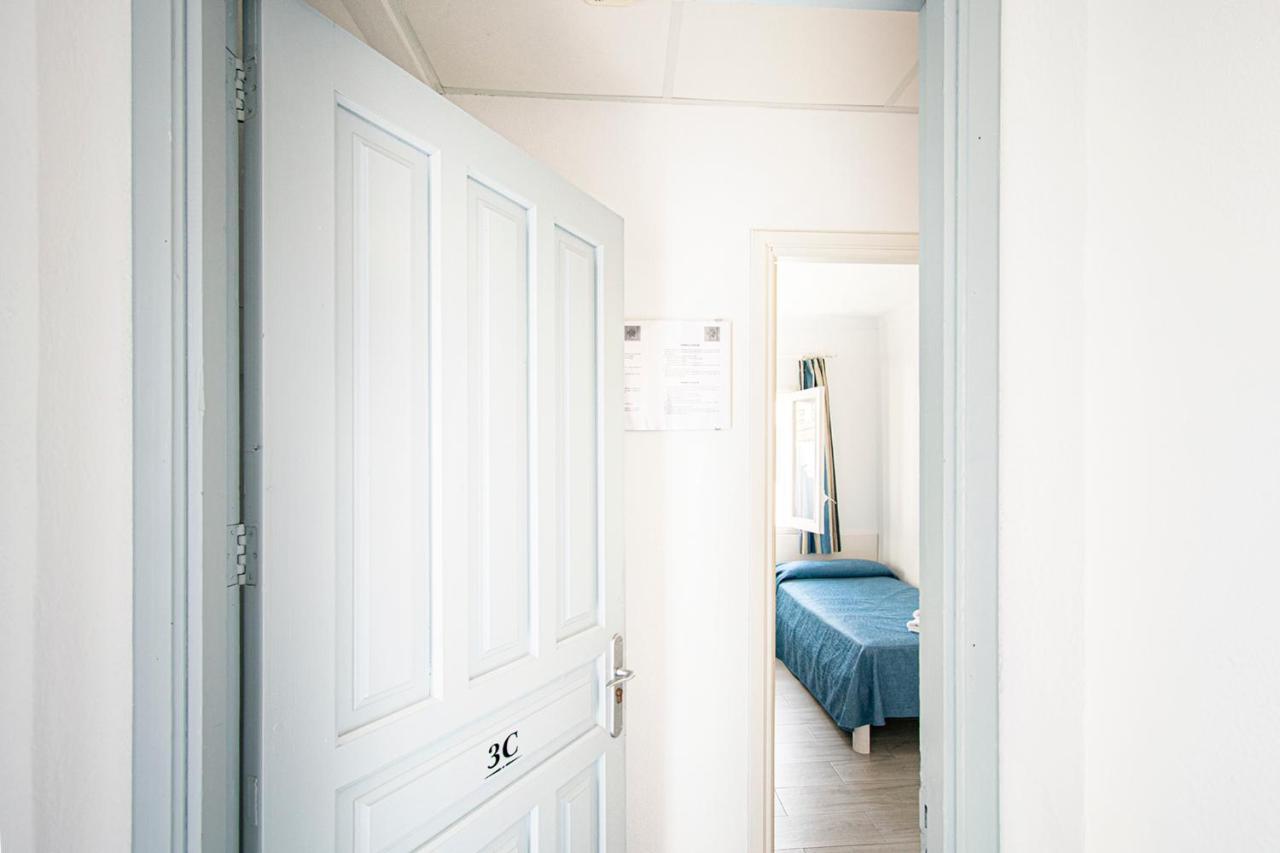 Apartamentos Falco Port de Pollenca Luaran gambar
